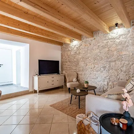 My Dalmatia - Sea View Nana With Private Heated Pool *