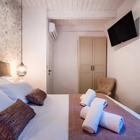 My Dalmatia - Sea View Nana With Private Swimming Pool Сasa de vacaciones